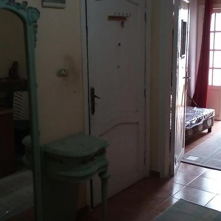Zahrate Elfirdaos Rooms للرجال فقط Alexandria Bagian luar foto