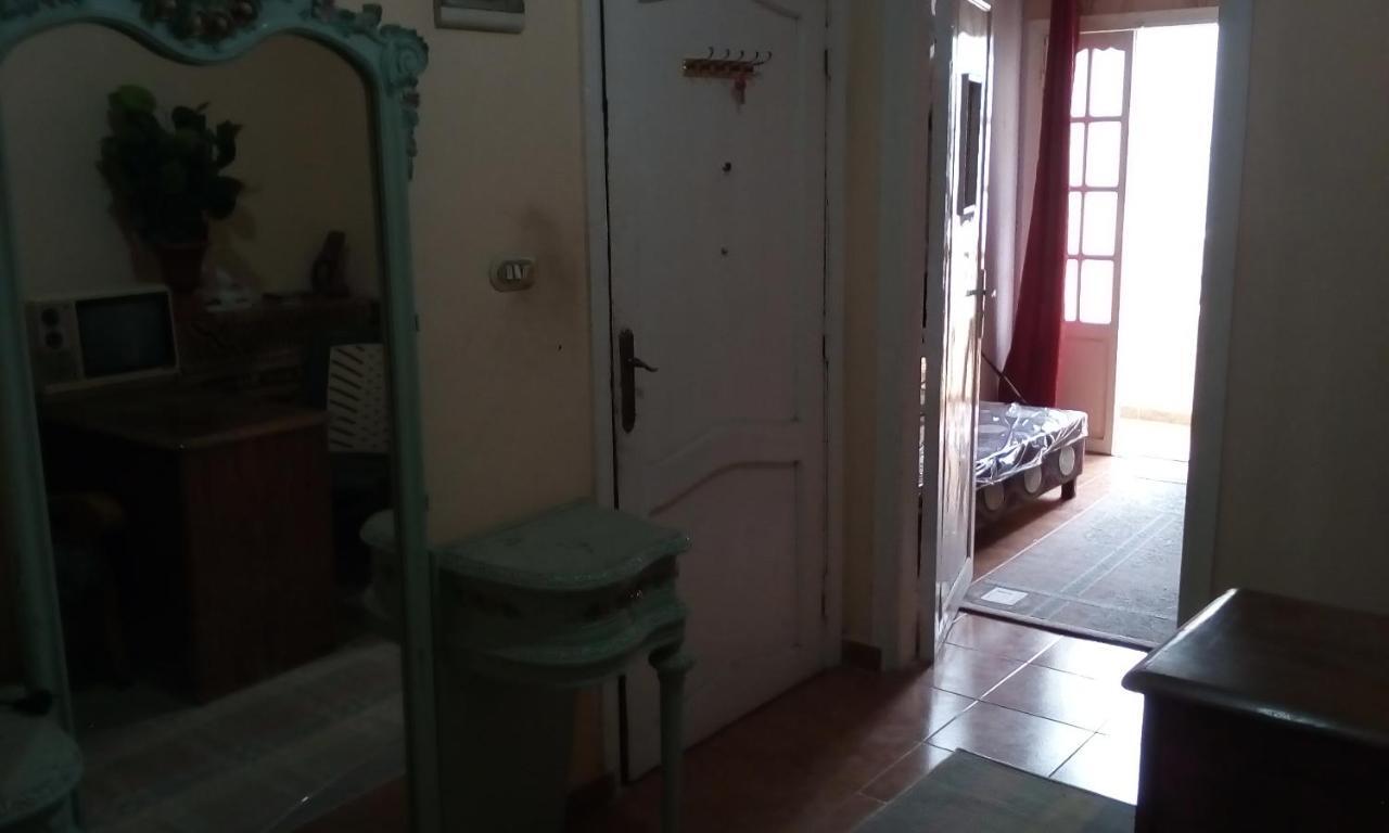 Zahrate Elfirdaos Rooms للرجال فقط Alexandria Bagian luar foto